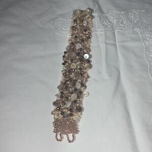 Handmade Seed Bead Mother of Pearl Bracelet 7.5”